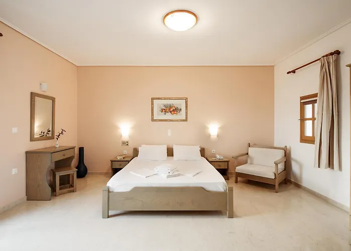 Proteas & 3* Agios Prokopios (Naxos)