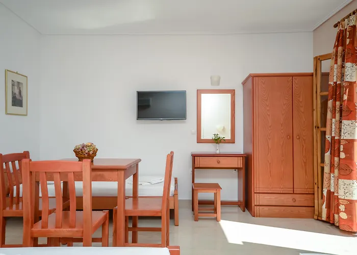 Proteas & Hotel Agios Prokopios (Naxos)