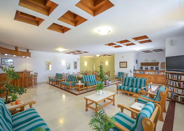 Proteas & Hotel Agios Prokopios (Naxos)