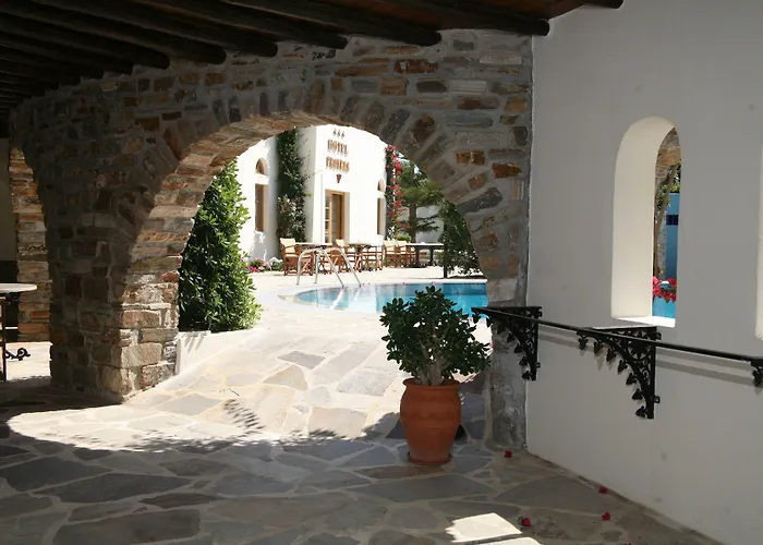 Hotel Proteas & Agios Prokopios (Naxos)