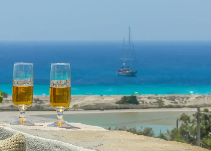 Proteas & Hotel Agios Prokopios (Naxos)